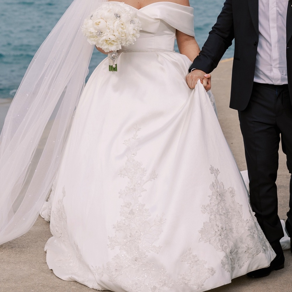 Mila Nova - Bridal Dress